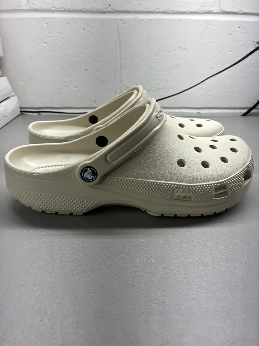 Crocs Classic 10001-2MC Synthetic White Slip On Men's Clog US m11 New With Tax